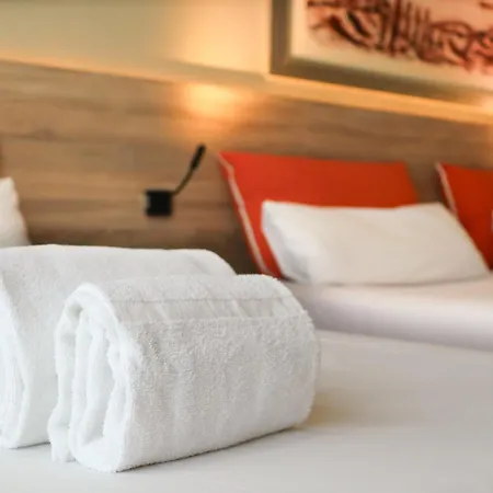 Eurohotel Barcelona Granvia Fira 4*
