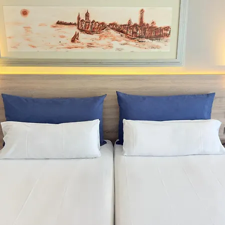 Hotel Eurohotel Barcelona Granvia Fira 4*